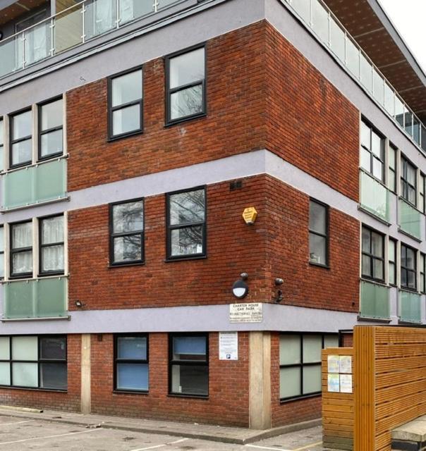 Marie'S Serviced Apartments- 2 Bedroom City Stay Bedford Exterior foto